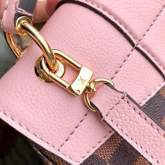 WIS Backpack CHANELapton Vuitton Louis 0816